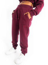 Load image into Gallery viewer, Women's Signature Utility Jogger, Burgundy