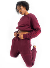 Load image into Gallery viewer, Women&#39;s Signature Utility Jogger, Burgundy
